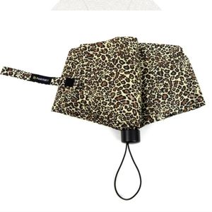 NWT Compact leopard pattern Travel  Umbrella